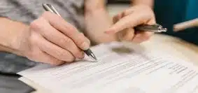 signature d'un contrat d'assurance